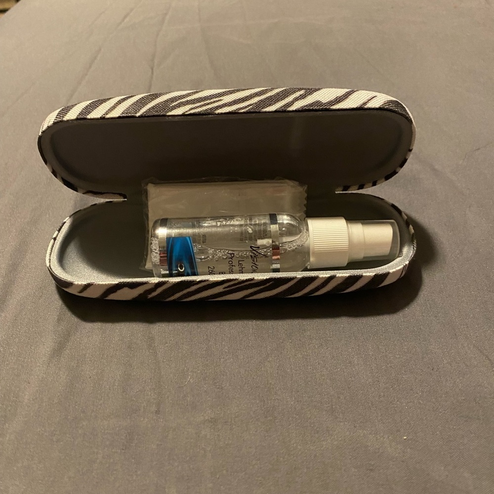 GLASSES CASE